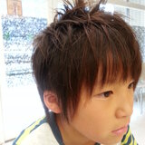 チャイルドカット（ミディアムウルフ）